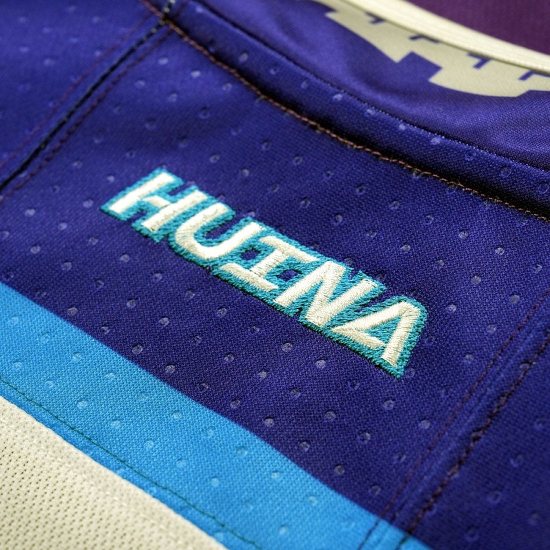 HUINA fabric and embroidery detail for material review
